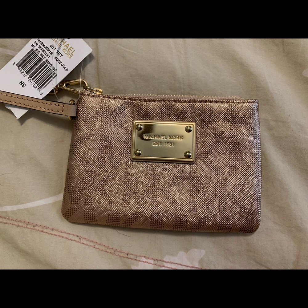 Authentic Michael Kors wristlet